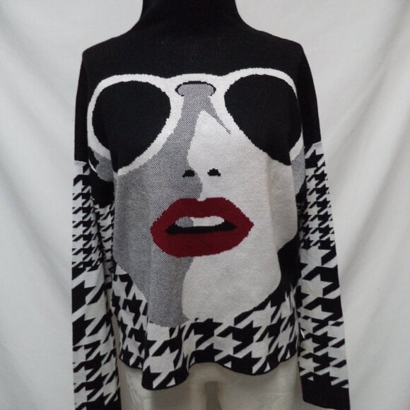 AKIRA Sunglasses Red Lips Lady mock neck knit sweater top Size Sz Medium Md M - Picture 2 of 16